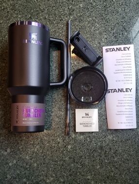 Stanley Black Chroma Quencher H2.0 FlowState Tumbler Cup 40 oz New